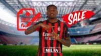 Rafael Leao di Lapangan Sepak Bola Rafael Leao pemain AC Milan saat promosi penjualan di stadion.